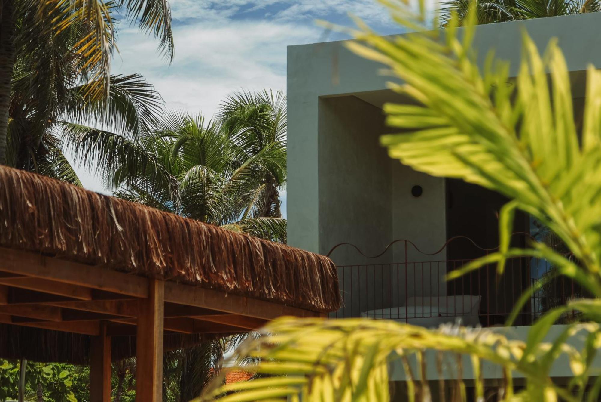 Luau Hotel กวาจีรู ภายนอก รูปภาพ